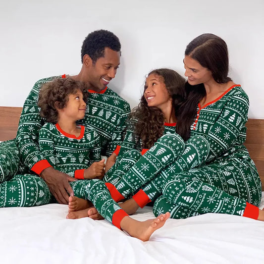 Green Christmas pyjamas set for the whole family