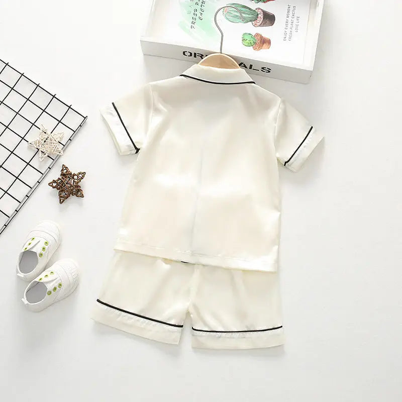 Baby's short sleeve satin pyjamas set