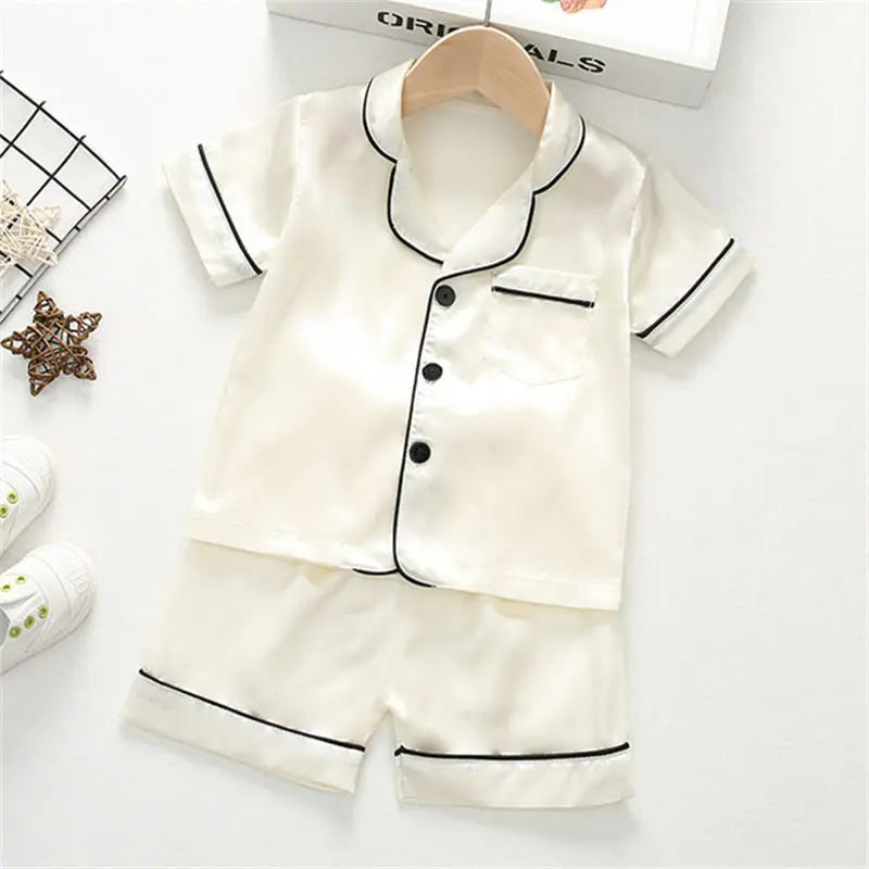 Baby's short sleeve satin pyjamas set