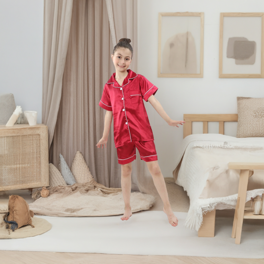 Children's short sleeved satin pyjamas