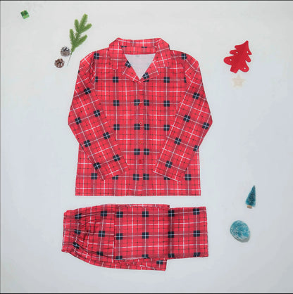 Plaid pyjamas for family and dog – Maximum comfort, classic look, and sizes for everyone
